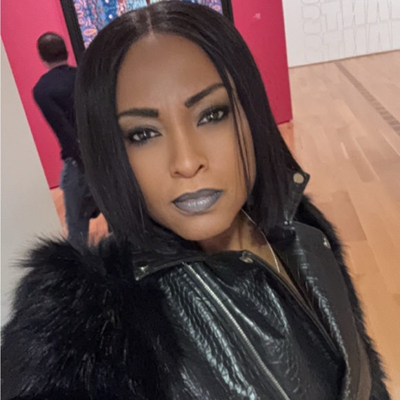 Meet your Posher, Winona - Picture 6 of 7